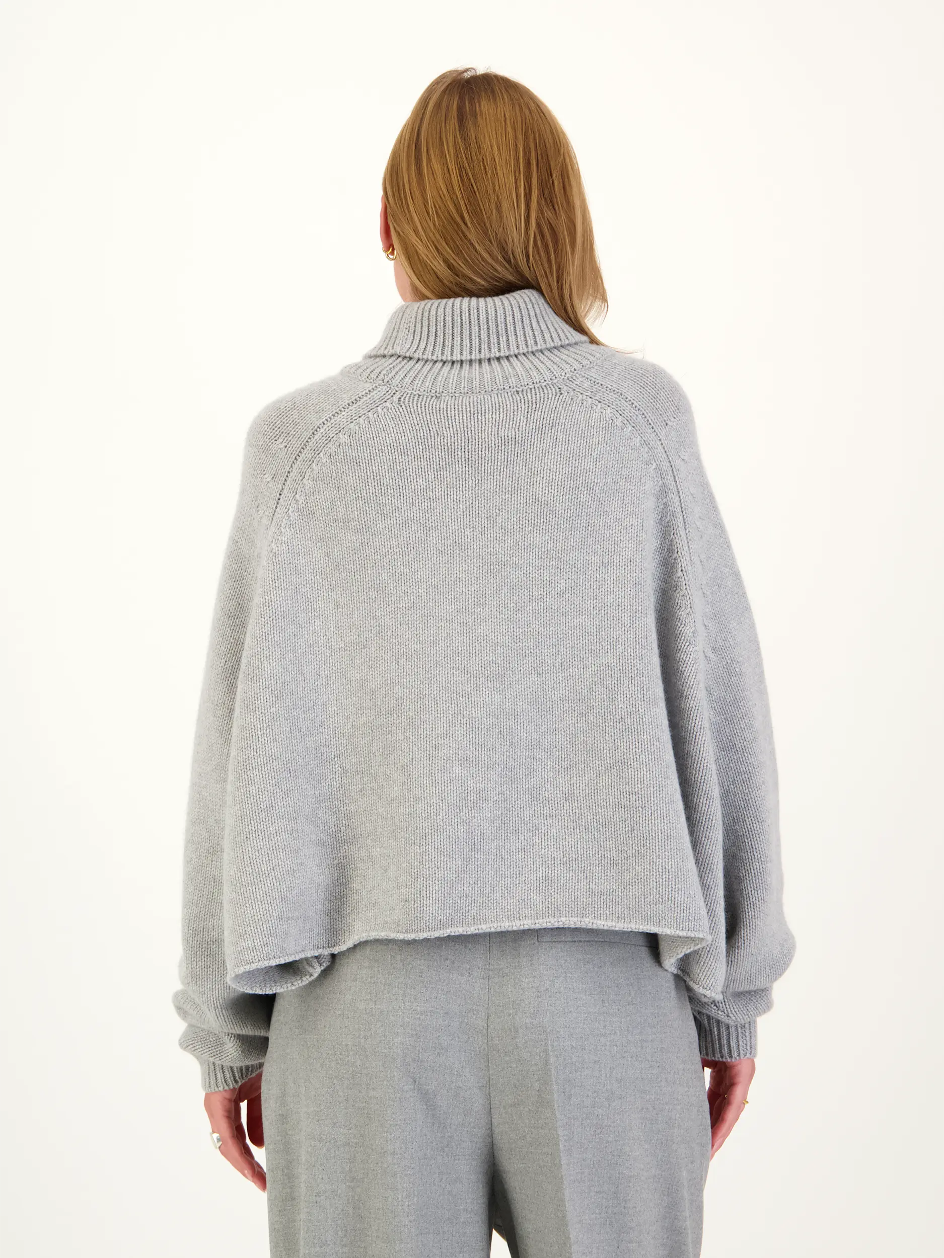 Pullover 'Cathie' - Artikel Rückseite getragen von einem Modell