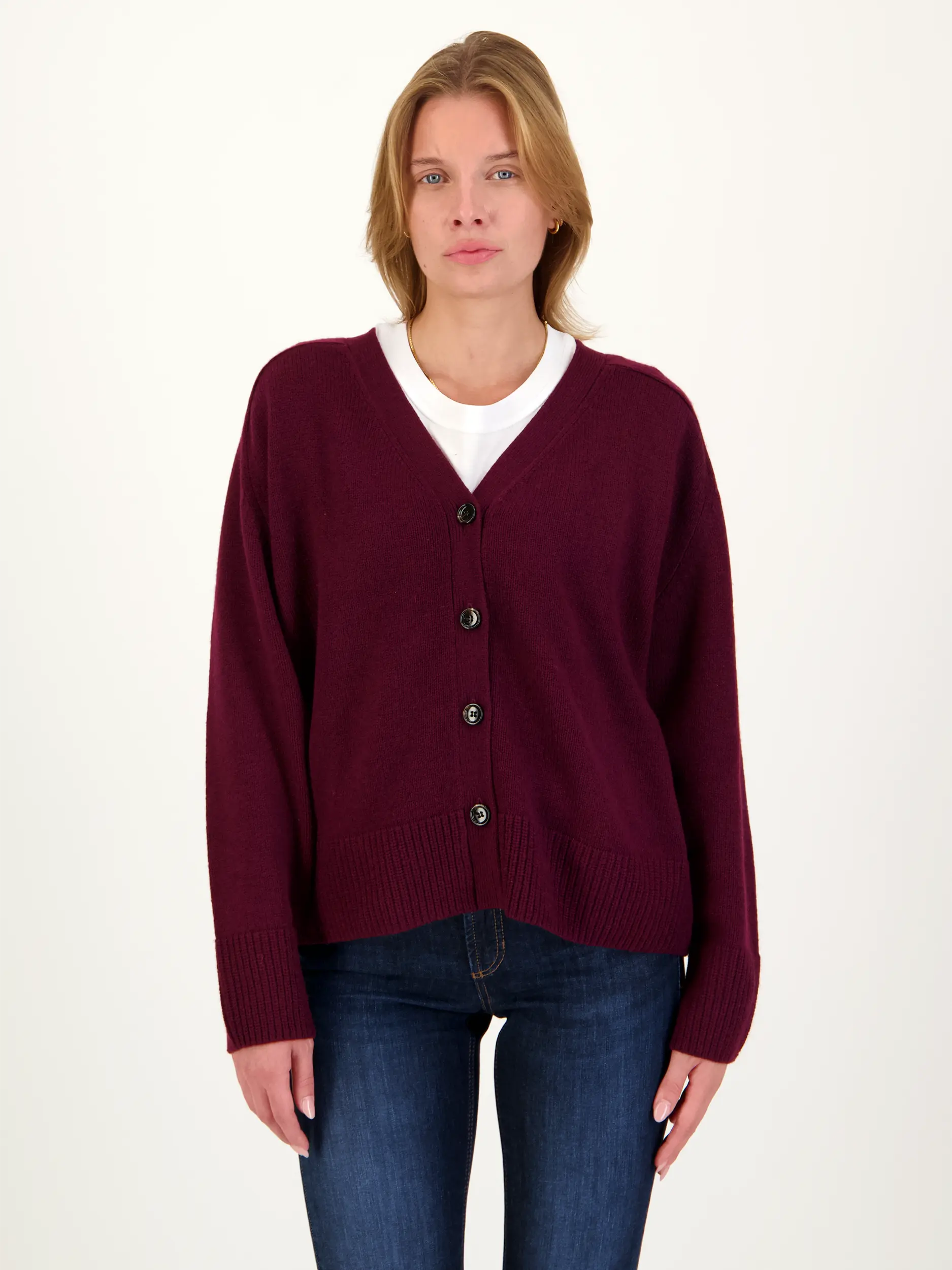 Strickjacke aus Wolle - Artikel Vorderseite getragen von einem Modell - Farbe: Rot