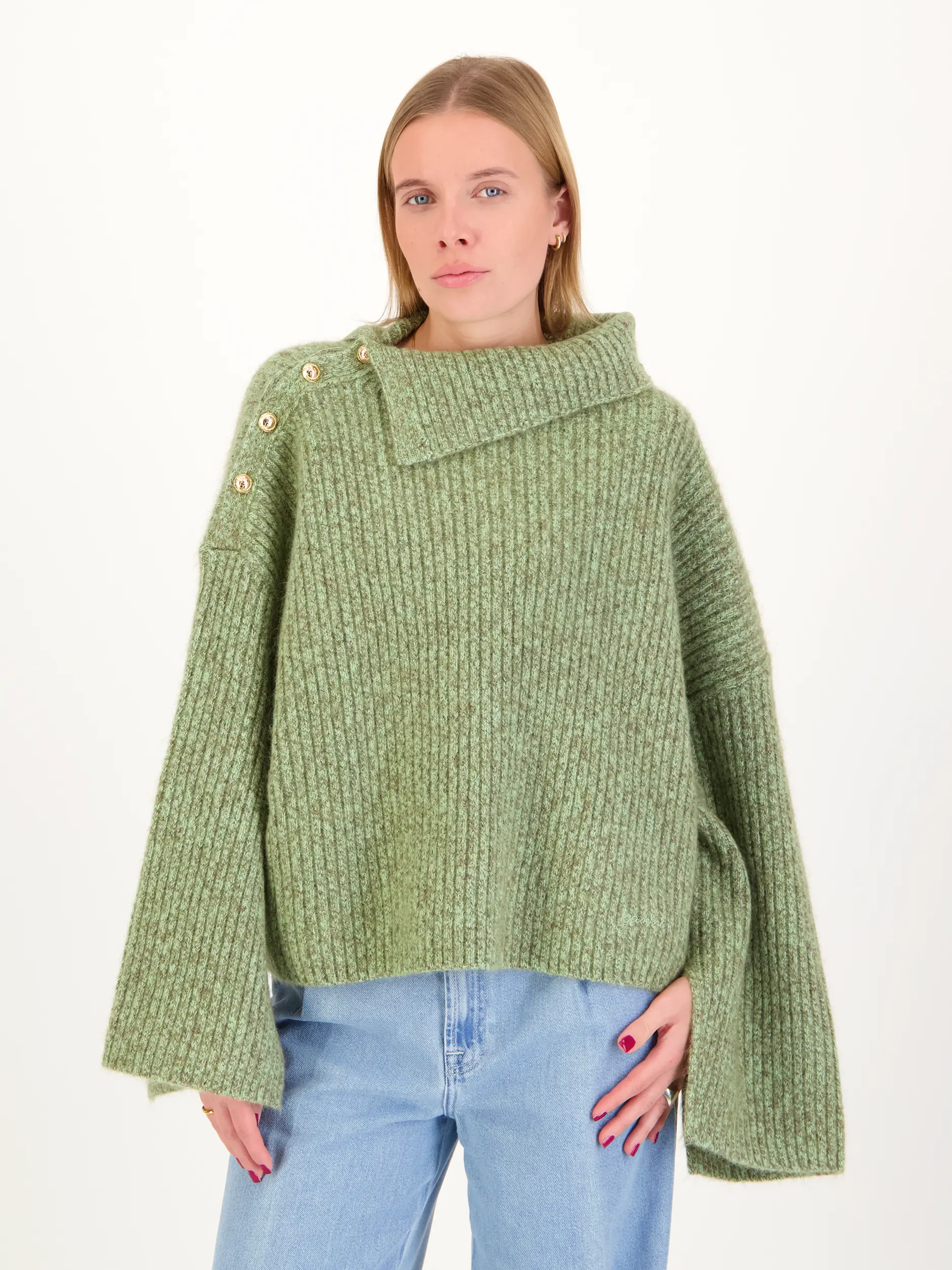 Gerippter Pullover langarm  - Artikel Vorderseite getragen von einem Modell - Farbe: Grün