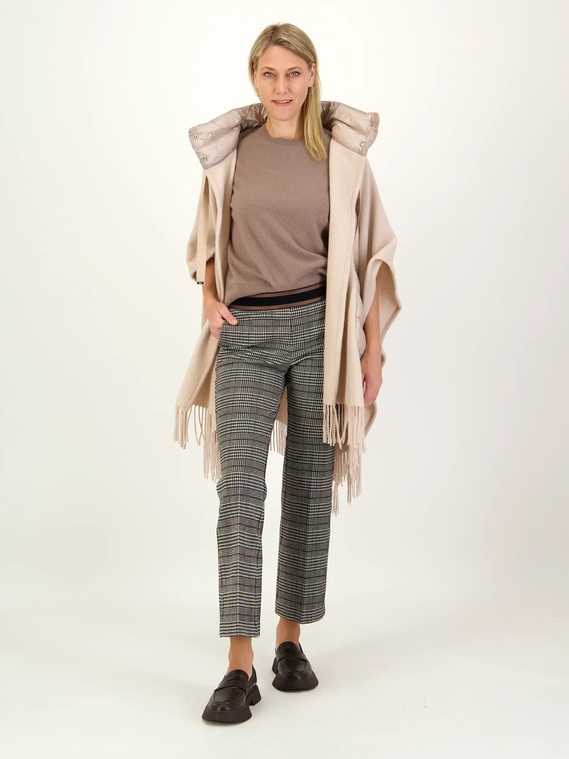Hose 'Francoise' - Artikel Teil eines Outfits getragen von einem Modell